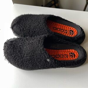 Topo Athletic Revive Recovery Slippers